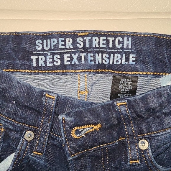 H&M Jeans - Picture 2 of 4